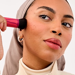 Hoola Wavemaker – Bronzer makyaj fırçası